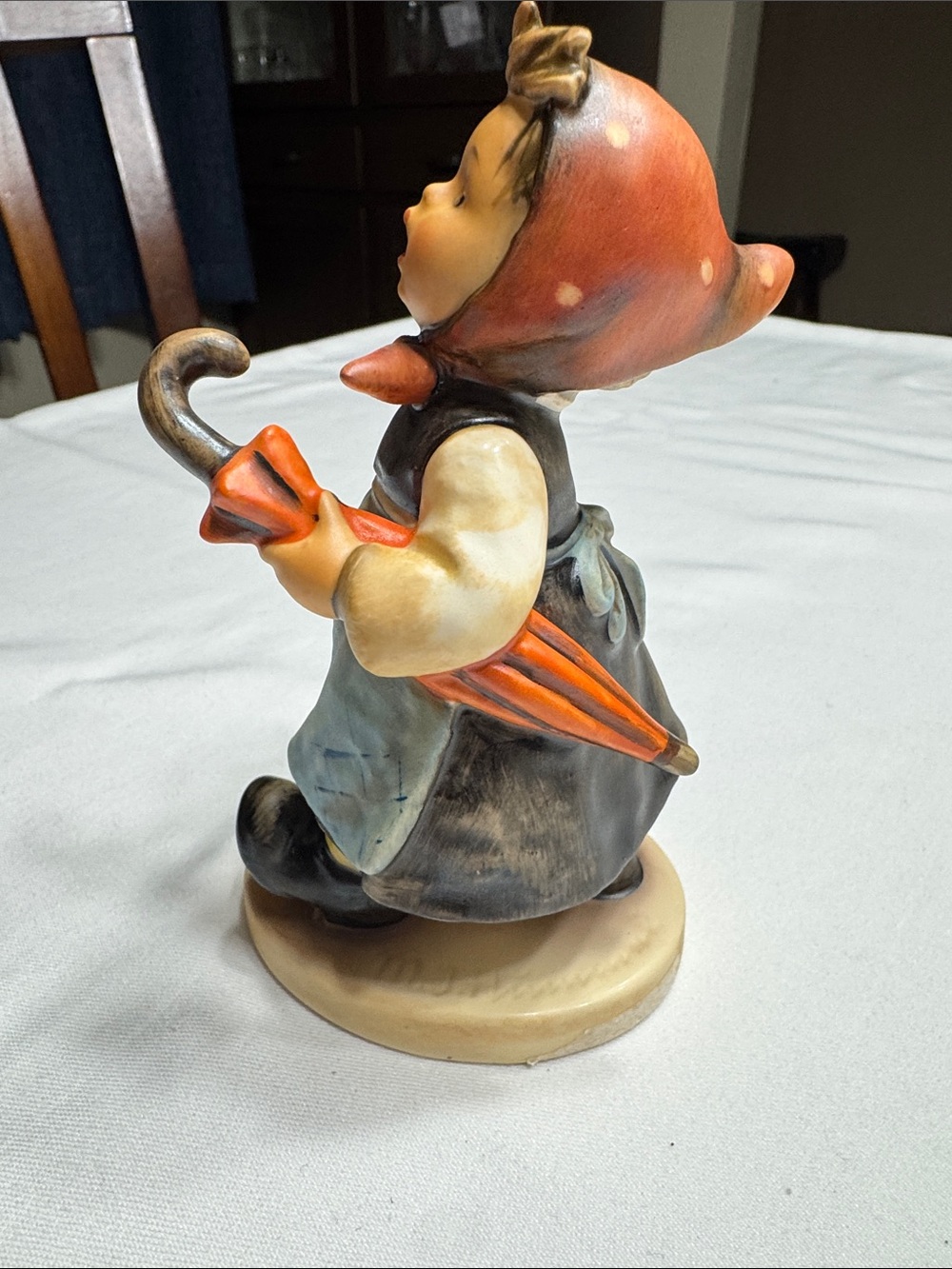 1971 Goebel M.I. Hummel “ Visiting An Invalid”  figurine. # 382. Mint condition. - Picture 4 of 11